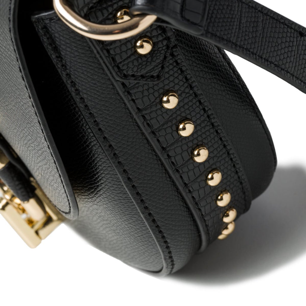 Borsa a tracolla nera con piccole borchie oro Carrera Jeans Nova