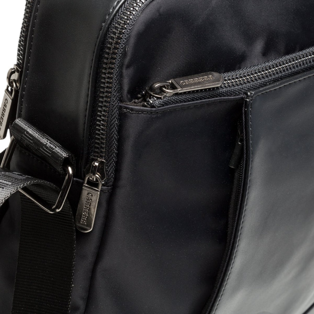 Borsa a tracolla nera in similpelle Carrera Jeans Diego