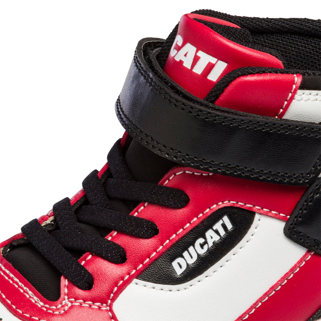 Sneakers alte bianche, rosse e nere da bambino con logo laterale Ducati