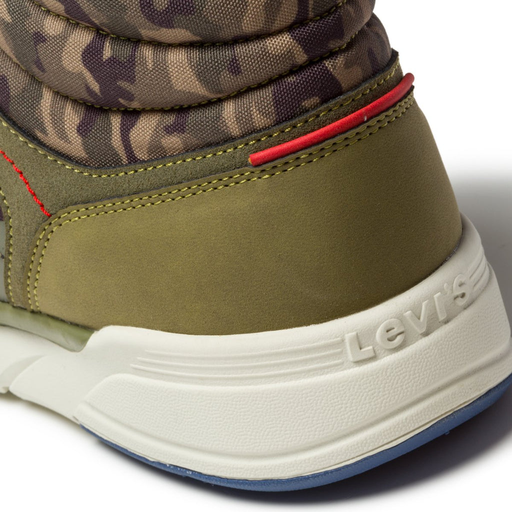 Scarponcini camouflage con colletto imbottito e logo laterale Levi's
