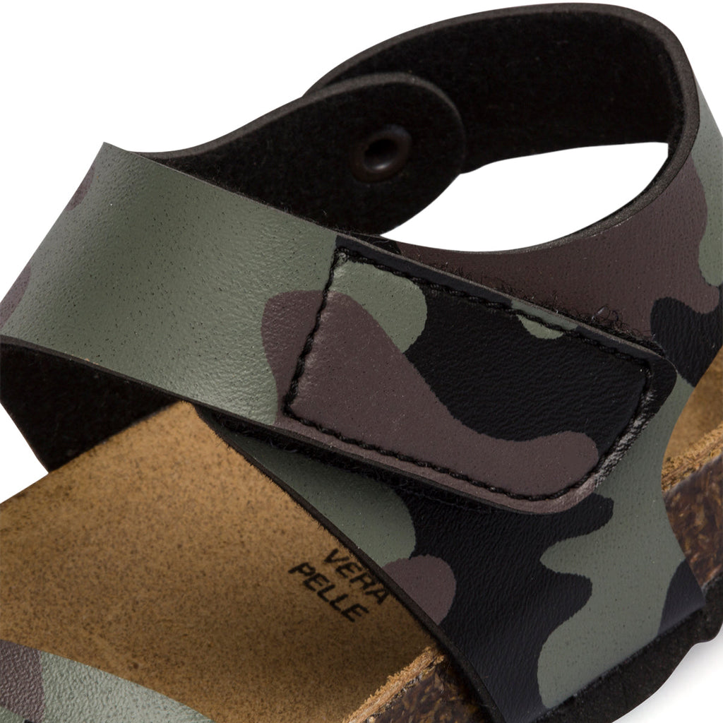 Sandali verde militare da bambino con stampa campuflage Weep & Smile