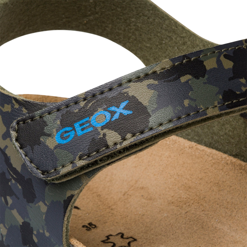 Sandali verde militare camouflage da bambino Geox Ghita