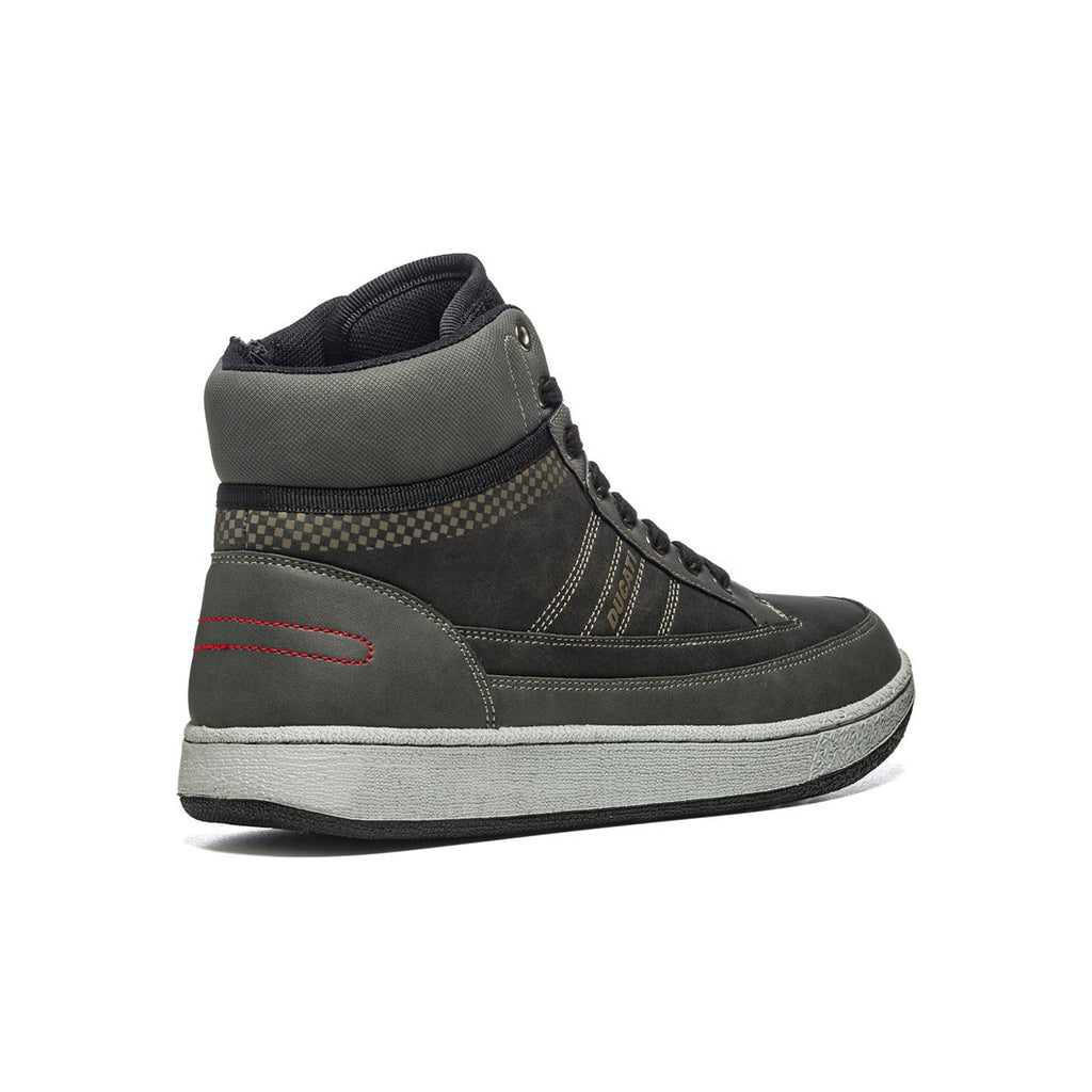 Sneakers alte grigie con patch logo sulla linguetta Ducati