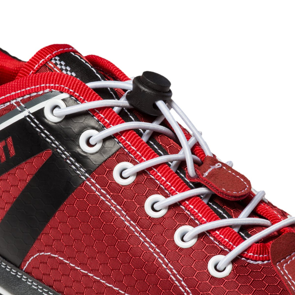 Sneakers rosse e nere in tessuto con cuciture a contrasto Ducati