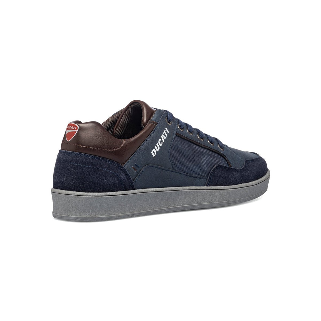 Sneakers blu e marroni con logo sul tallone Ducati