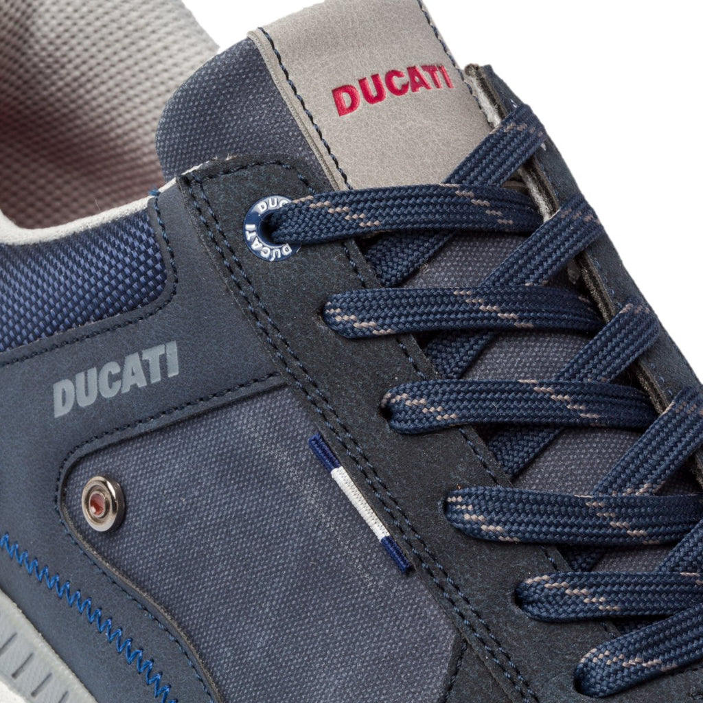 Sneakers blu con patch logo Ducati