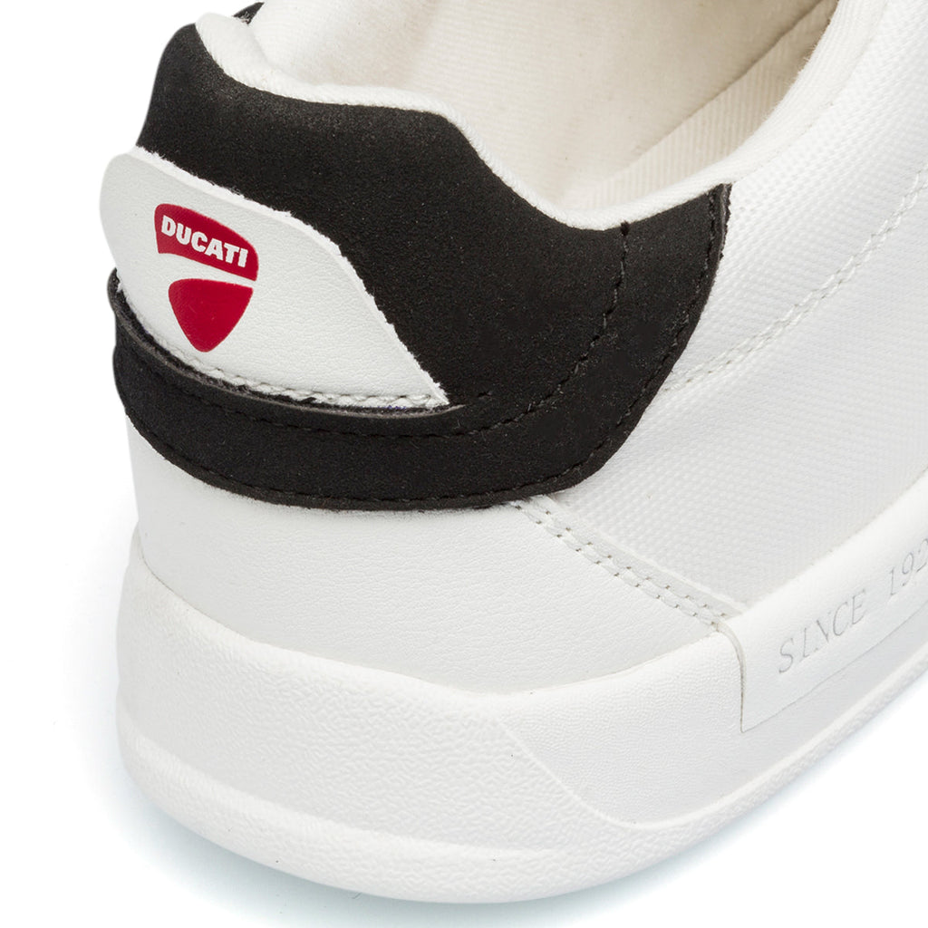 Sneakers bianche in tessuto da uomo con logo laterale Ducati