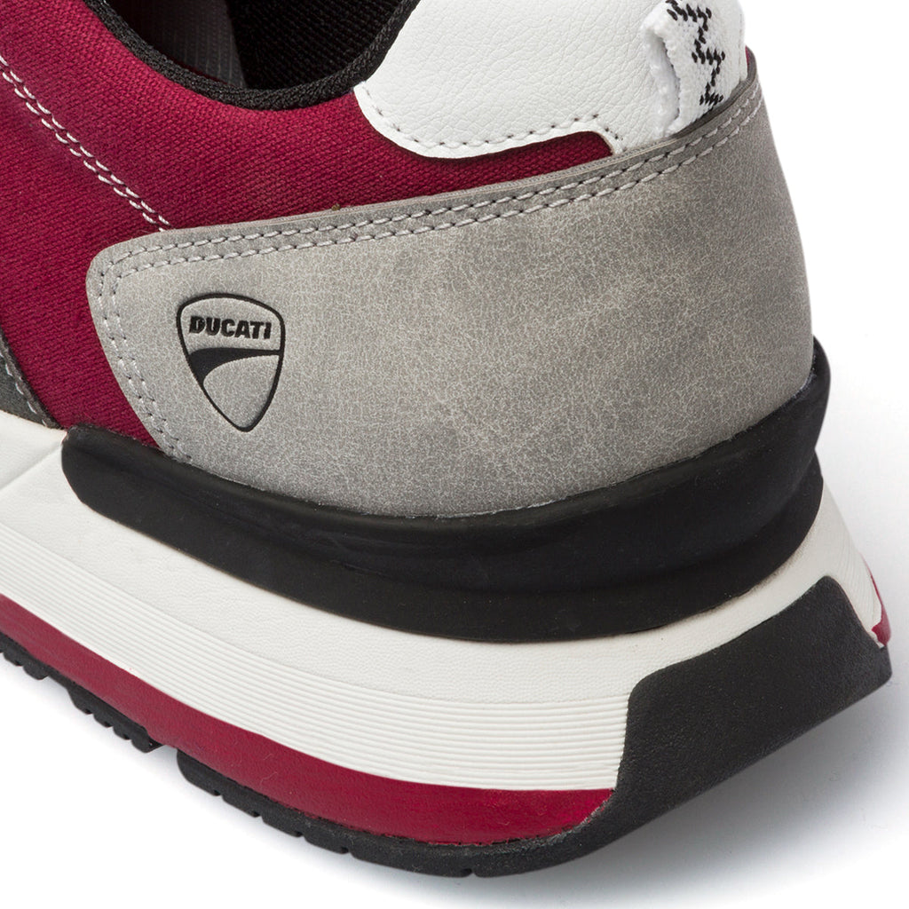 Sneakers bicolore da uomo con logo laterale Ducati