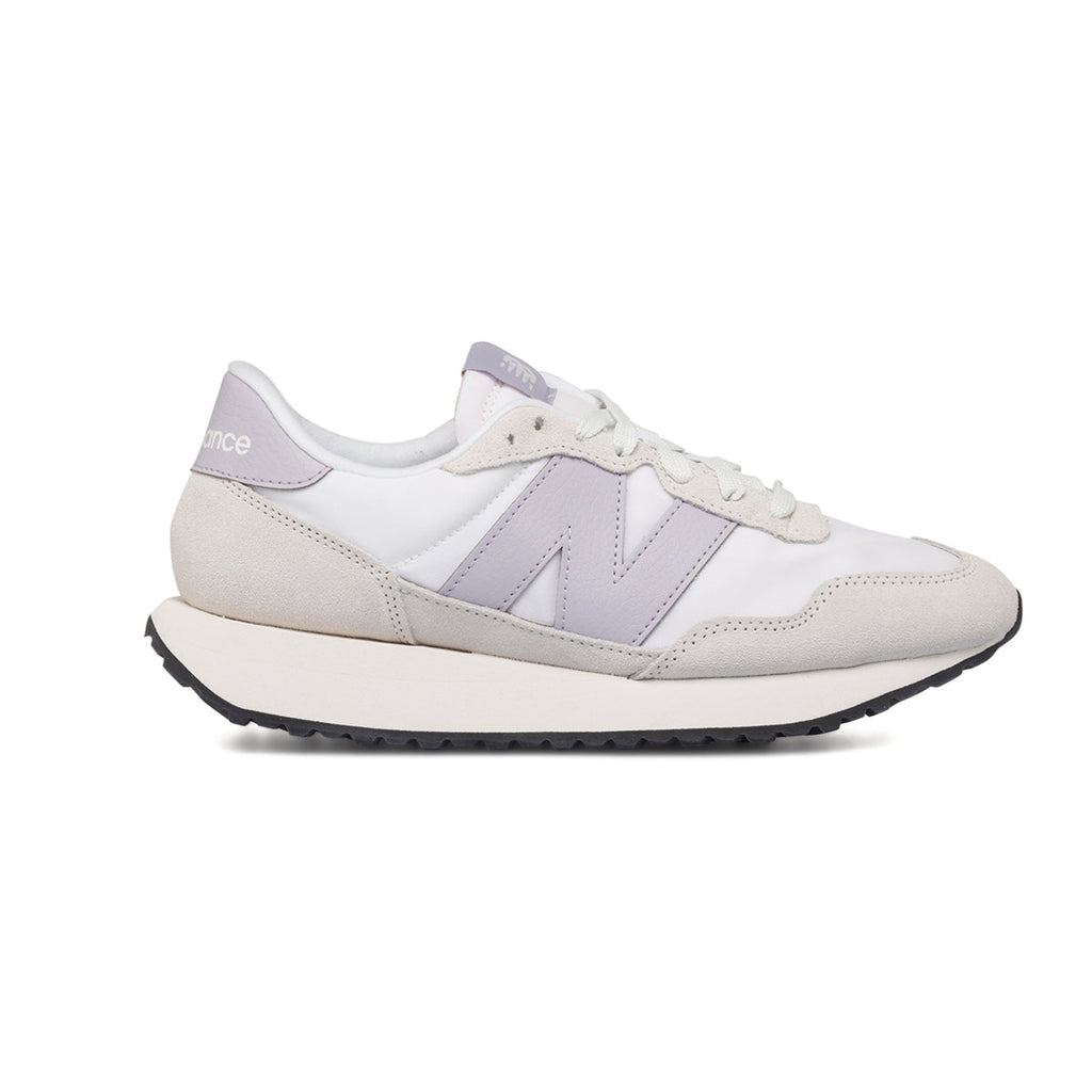 Sneakers bianche da donna con maxi-logo New Balance 237