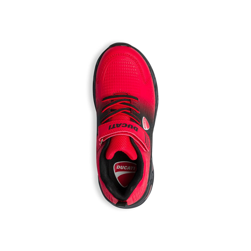 Sneakers rosse e nere con luci sulla suola Ducati