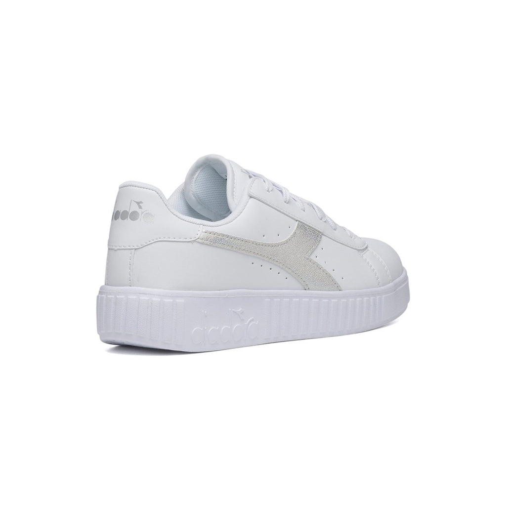 Sneakers bianche con logo argento effetto laminato Diadora Game Step Gs