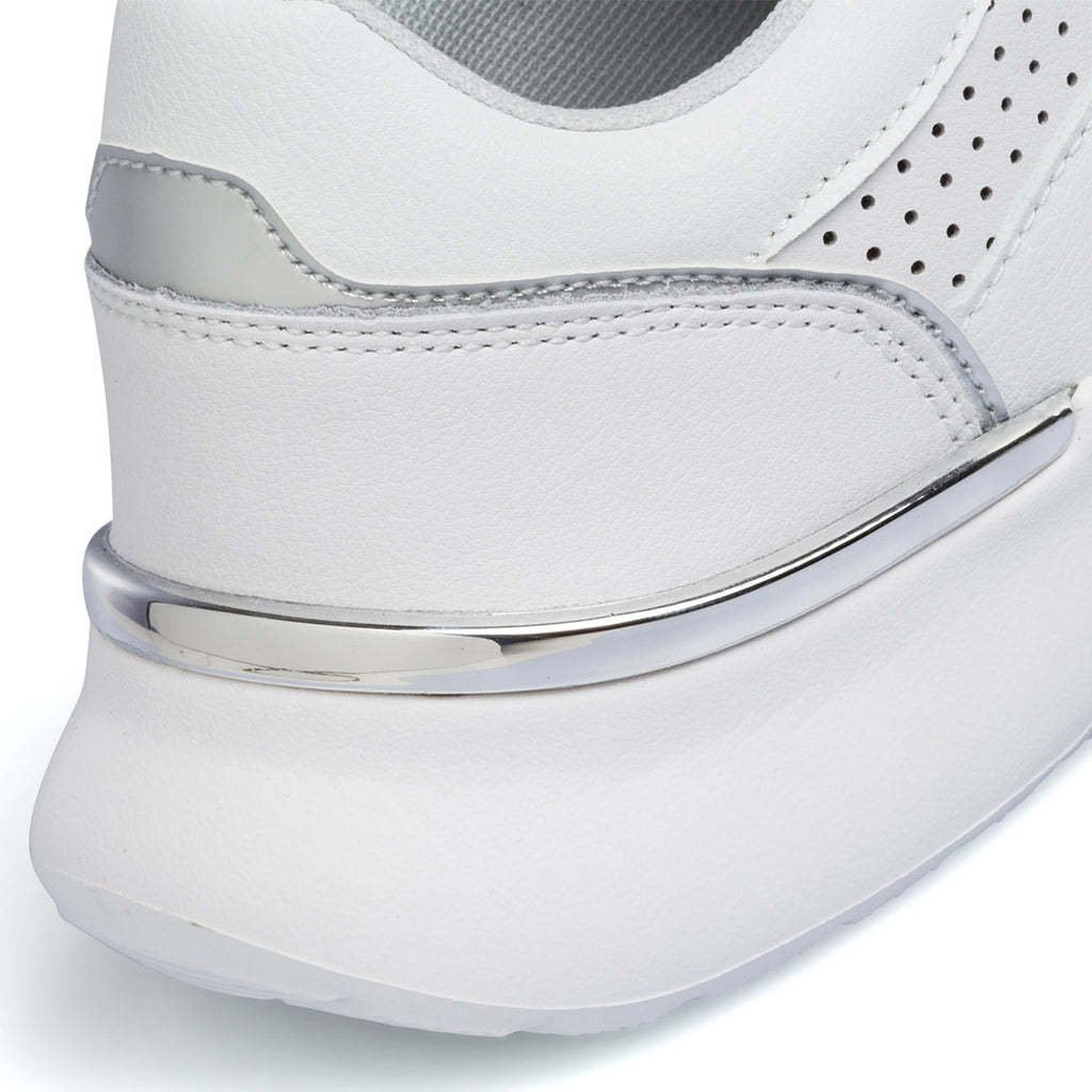 Sneakers bianche traforate da donna Lumberjack Gerda