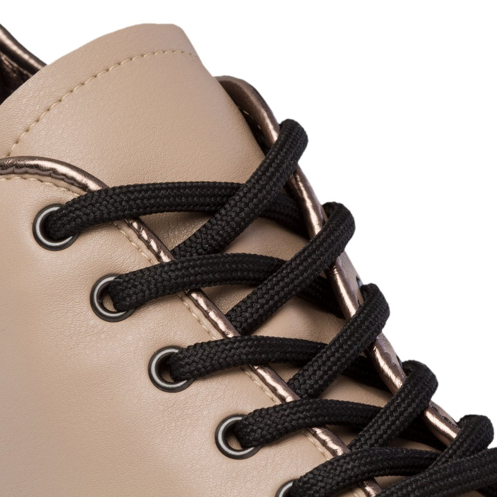 Scarpe comfort beige con lacci neri P Soft